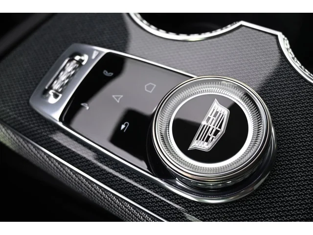 Nuevos CADILLAC OPTIQ à Estados chez autogozo