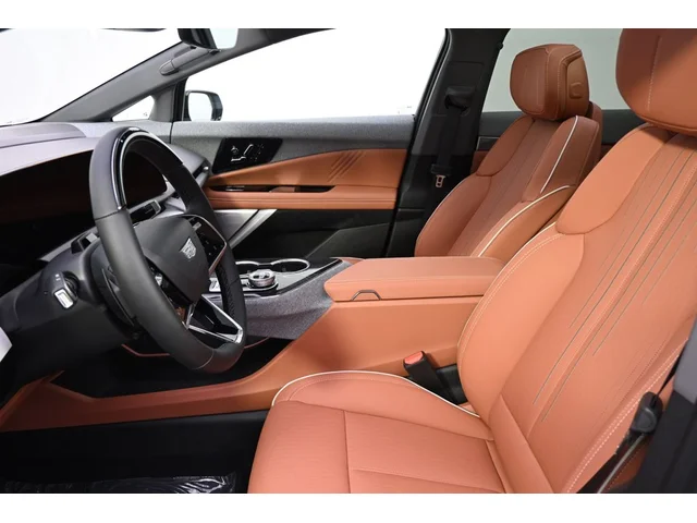 Nuevos CADILLAC OPTIQ à Estados chez autogozo