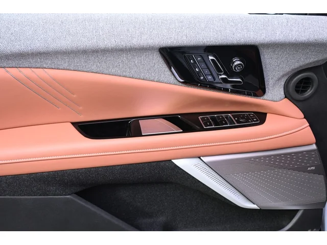 Nuevos CADILLAC OPTIQ à Estados chez autogozo