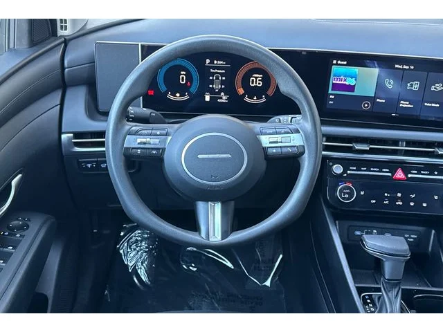 SEMINUEVOS HYUNDAI Tucson at ELK GROVE in Elk Grove Buick GMC