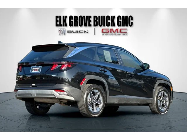SEMINUEVOS HYUNDAI Tucson at ELK GROVE in Elk Grove Buick GMC