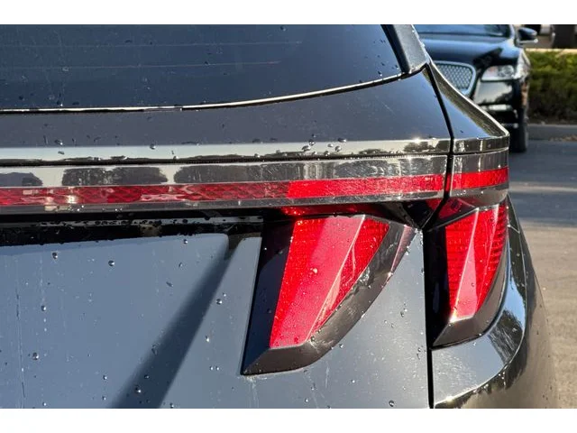 SEMINUEVOS HYUNDAI Tucson at ELK GROVE in Elk Grove Buick GMC