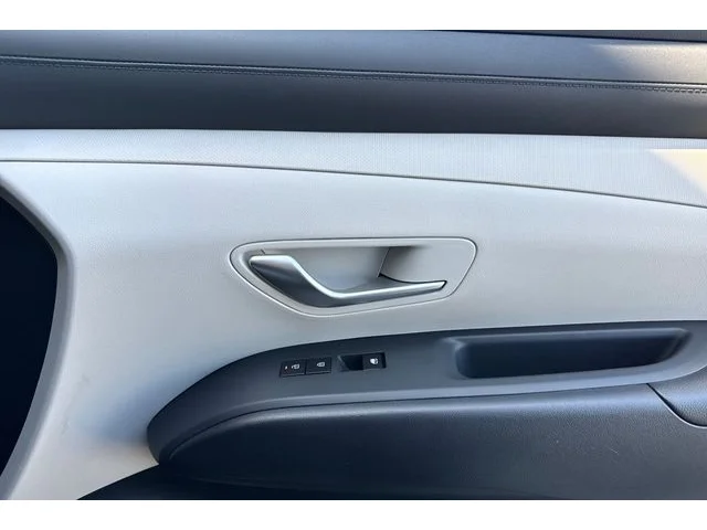 SEMINUEVOS HYUNDAI Tucson at ELK GROVE in Elk Grove Buick GMC