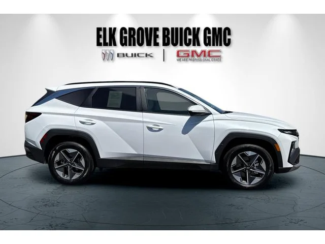 SEMINUEVOS HYUNDAI Tucson at ELK GROVE in Elk Grove Buick GMC