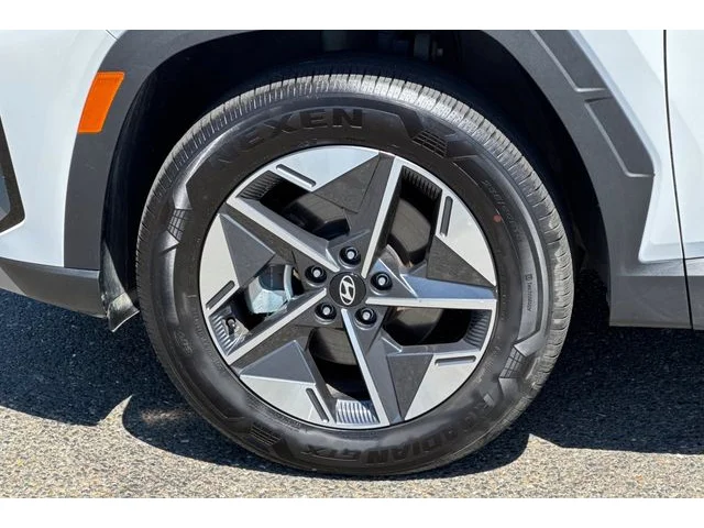 SEMINUEVOS HYUNDAI Tucson at ELK GROVE in Elk Grove Buick GMC
