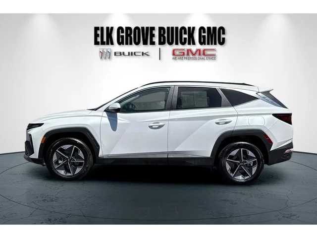 SEMINUEVOS HYUNDAI Tucson at ELK GROVE in Elk Grove Buick GMC
