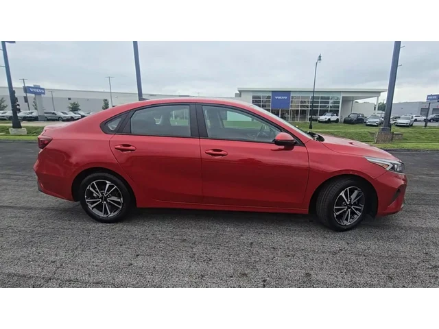 SEMINUEVOS KIA Forte a Estados en autogozo