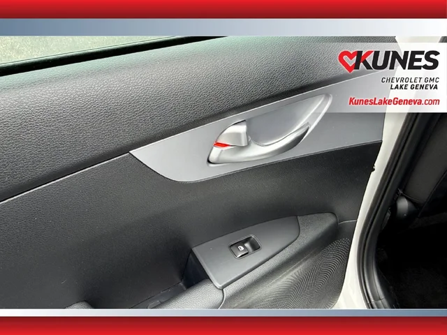 SEMINUEVOS KIA Forte a Estados en autogozo