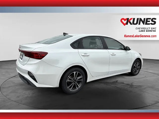 SEMINUEVOS KIA Forte a Estados en autogozo