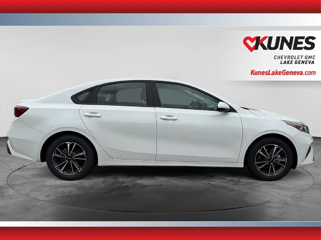 SEMINUEVOS KIA Forte a Estados en autogozo