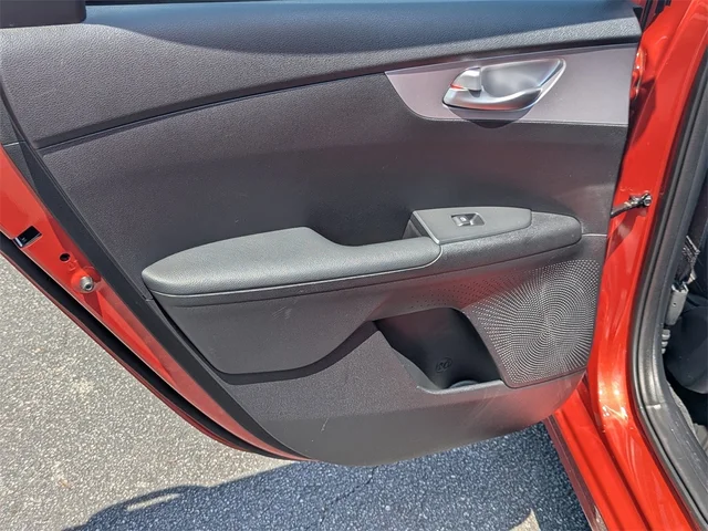 SEMINUEVOS KIA Forte at Kennesaw, in Town Center Nissan