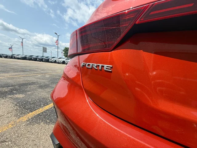 SEMINUEVOS KIA Forte a Estados en autogozo