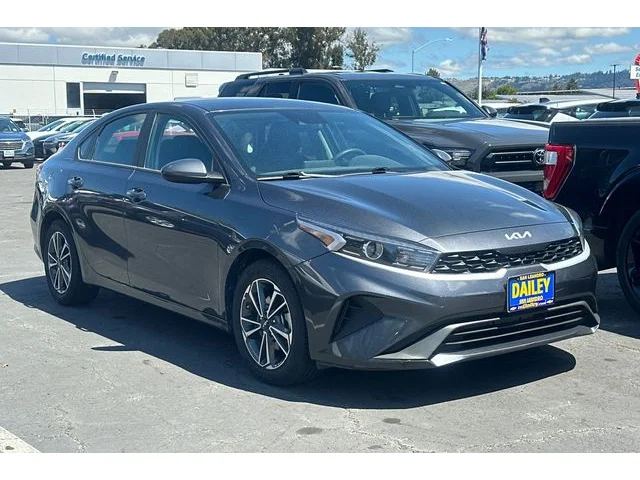 SEMINUEVOS KIA Forte a Estados en autogozo
