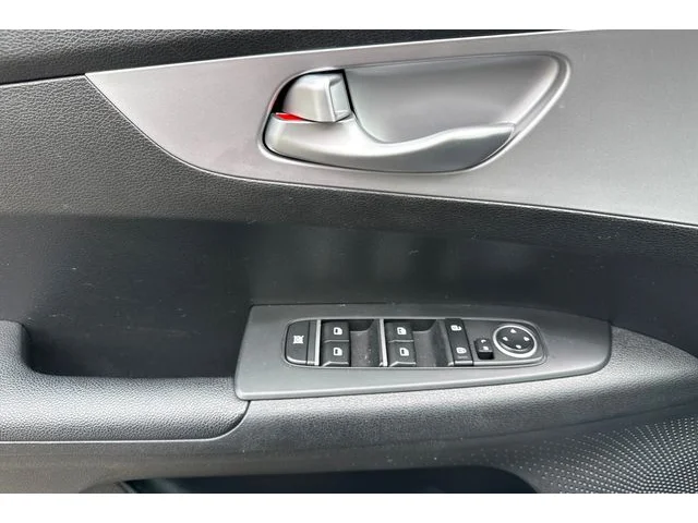 SEMINUEVOS KIA Forte at ELK GROVE in Elk Grove Buick GMC