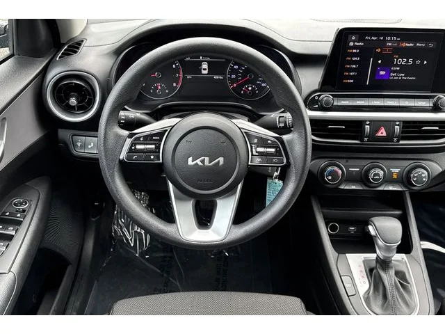 SEMINUEVOS KIA Forte at ELK GROVE in Elk Grove Buick GMC