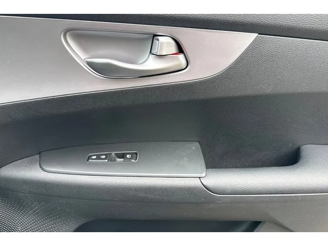 SEMINUEVOS KIA Forte at ELK GROVE in Elk Grove Buick GMC