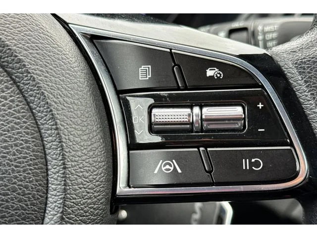 SEMINUEVOS KIA Forte at ELK GROVE in Elk Grove Buick GMC