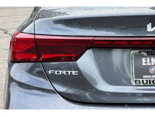 SEMINUEVOS KIA Forte at ELK GROVE in Elk Grove Buick GMC