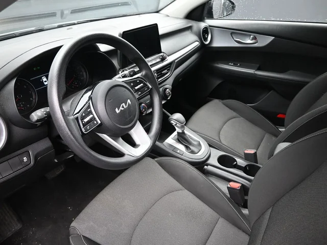 SEMINUEVOS KIA Forte a Estados en autogozo