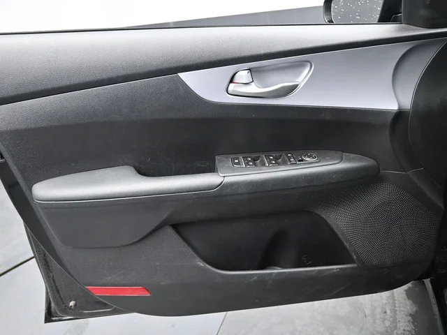 SEMINUEVOS KIA Forte a Estados en autogozo
