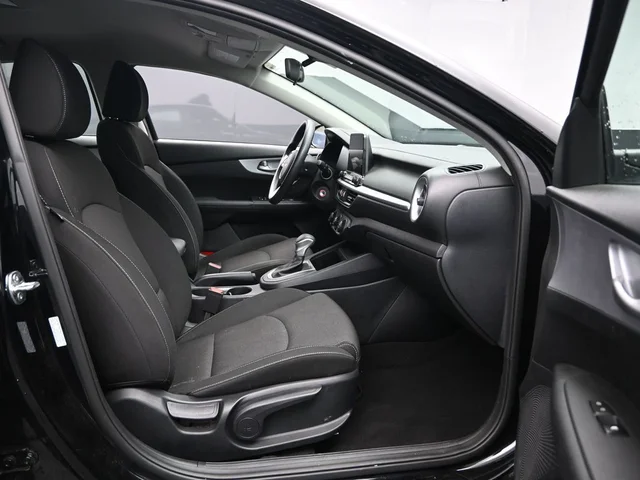 SEMINUEVOS KIA Forte a Estados en autogozo