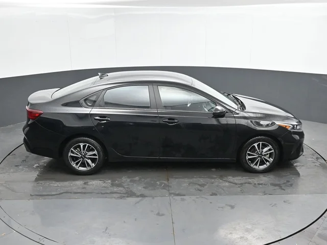 SEMINUEVOS KIA Forte a Estados en autogozo