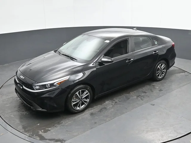 SEMINUEVOS KIA Forte a Estados en autogozo