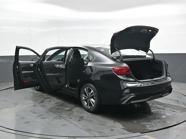 SEMINUEVOS KIA Forte a Estados en autogozo