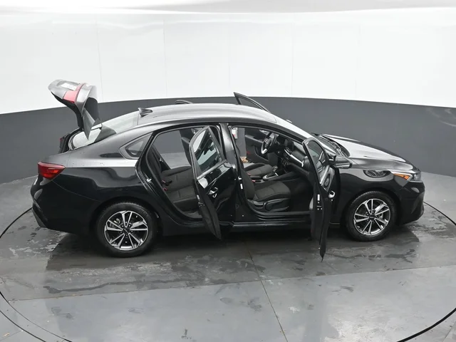 SEMINUEVOS KIA Forte a Estados en autogozo