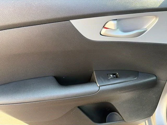 SEMINUEVOS KIA Forte a Estados en autogozo