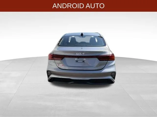 SEMINUEVOS KIA Forte a Estados en autogozo