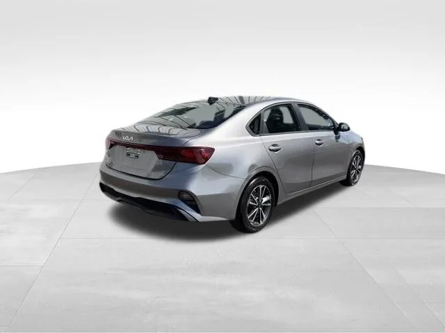 SEMINUEVOS KIA Forte a Estados en autogozo