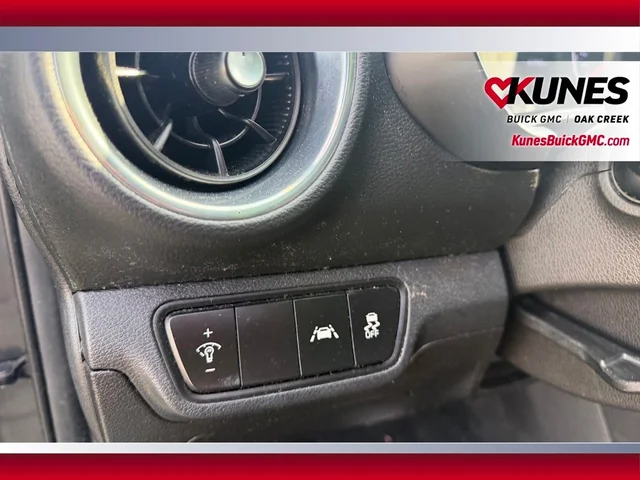 SEMINUEVOS KIA Forte a Estados en autogozo