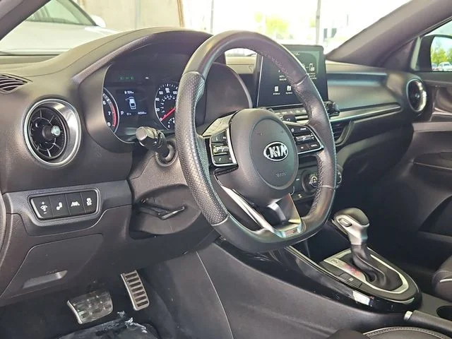 SEMINUEVOS KIA Forte a Estados en autogozo