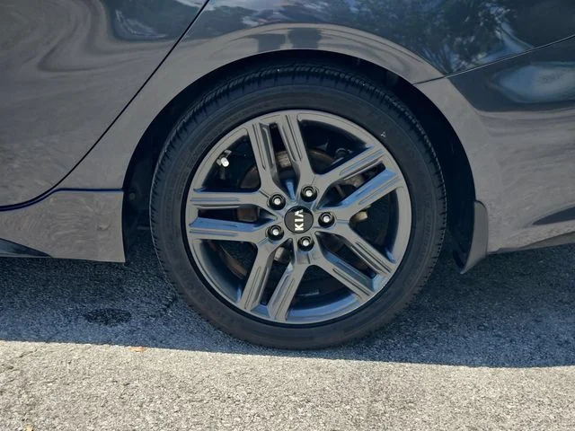 SEMINUEVOS KIA Forte a Estados en autogozo