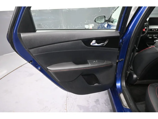 SEMINUEVOS KIA Forte a Estados en autogozo