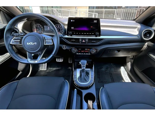 SEMINUEVOS KIA Forte a Tustin    en Tustin Hyundai