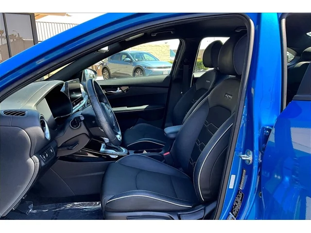 SEMINUEVOS KIA Forte a Tustin    en Tustin Hyundai