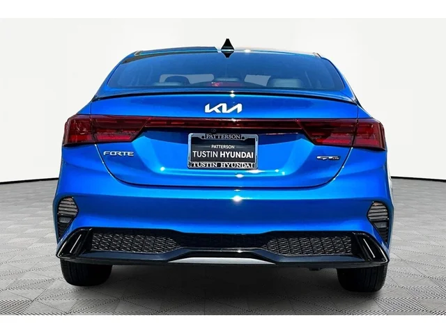 SEMINUEVOS KIA Forte a Tustin    en Tustin Hyundai