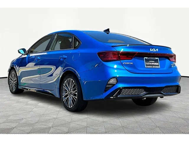 SEMINUEVOS KIA Forte a Tustin    en Tustin Hyundai