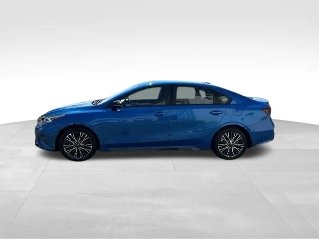 SEMINUEVOS KIA Forte a Estados en autogozo