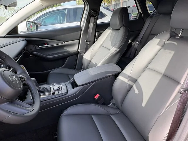 Nuevos MAZDA CX-30 à Estados chez autogozo