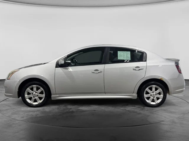 SEMINUEVOS NISSAN Sentra a Estados en autogozo