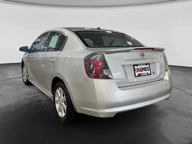 SEMINUEVOS NISSAN Sentra a Estados en autogozo