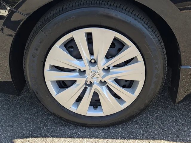 SEMINUEVOS NISSAN Sentra at Kennesaw, in Town Center Nissan
