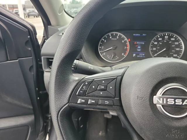 SEMINUEVOS NISSAN Sentra a Estados en autogozo