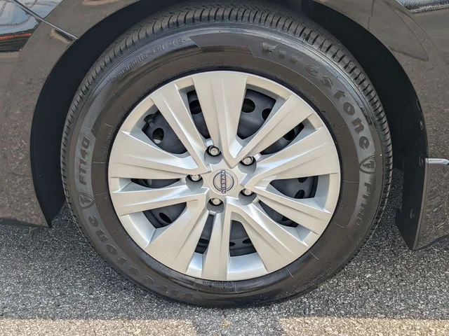 SEMINUEVOS NISSAN Sentra a Estados en autogozo