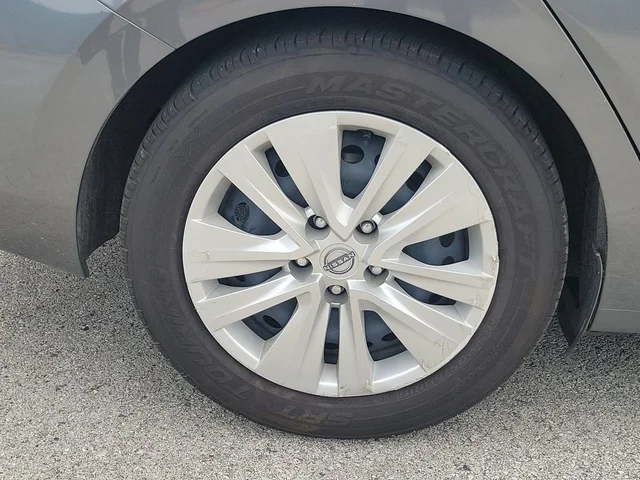 SEMINUEVOS NISSAN Sentra a Estados en autogozo
