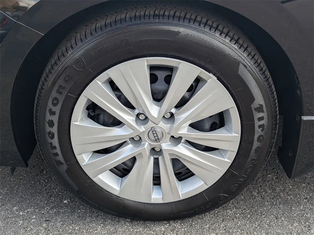 SEMINUEVOS NISSAN Sentra at Kennesaw, in Town Center Nissan