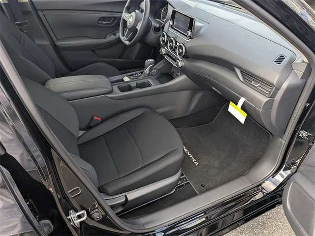 SEMINUEVOS NISSAN Sentra at Kennesaw, in Town Center Nissan